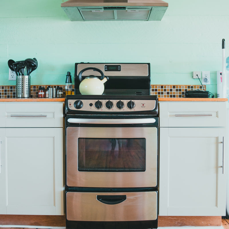 How to Clean the Oven Without Harsh Chemicals